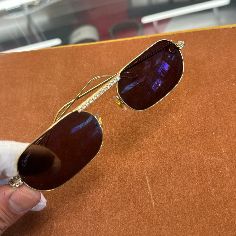 18k gold with vs1 diamond Cartier sunglasses